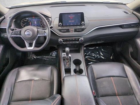 Used 2020 Nissan Altima 2.5 SR w/ Premium Package image 17