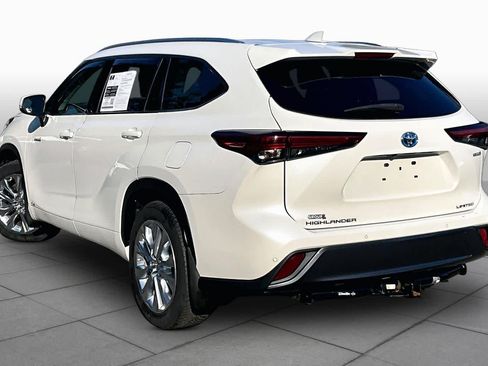 Used 2021 Toyota Highlander Limited AWD/4WD image 12