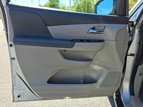 Used 2015 Honda Odyssey EX image 15