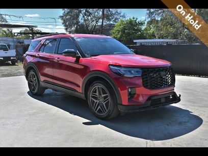 Used 2025 Ford Explorer ST
