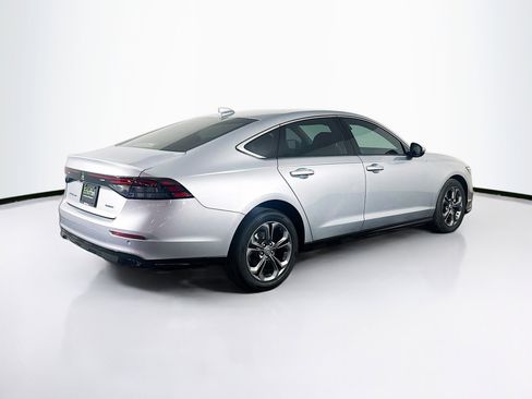 Used 2024 Honda Accord EX-L image 9