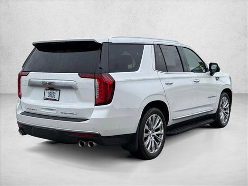 Used 2024 GMC Yukon Denali w/ Advanced Technology Package AWD/4WD image 6