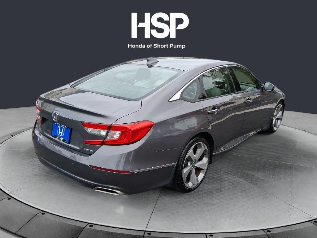 Used 2018 Honda Accord Touring image 5