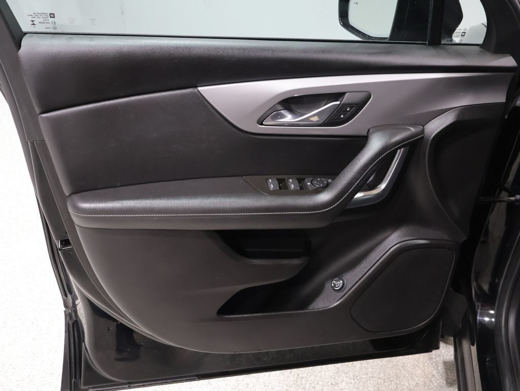 Used 2024 Chevrolet Blazer LT AWD/4WD image 12
