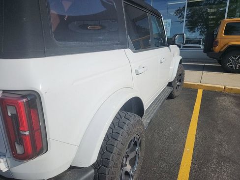 Used 2022 Ford Bronco Outer Banks AWD/4WD image 2