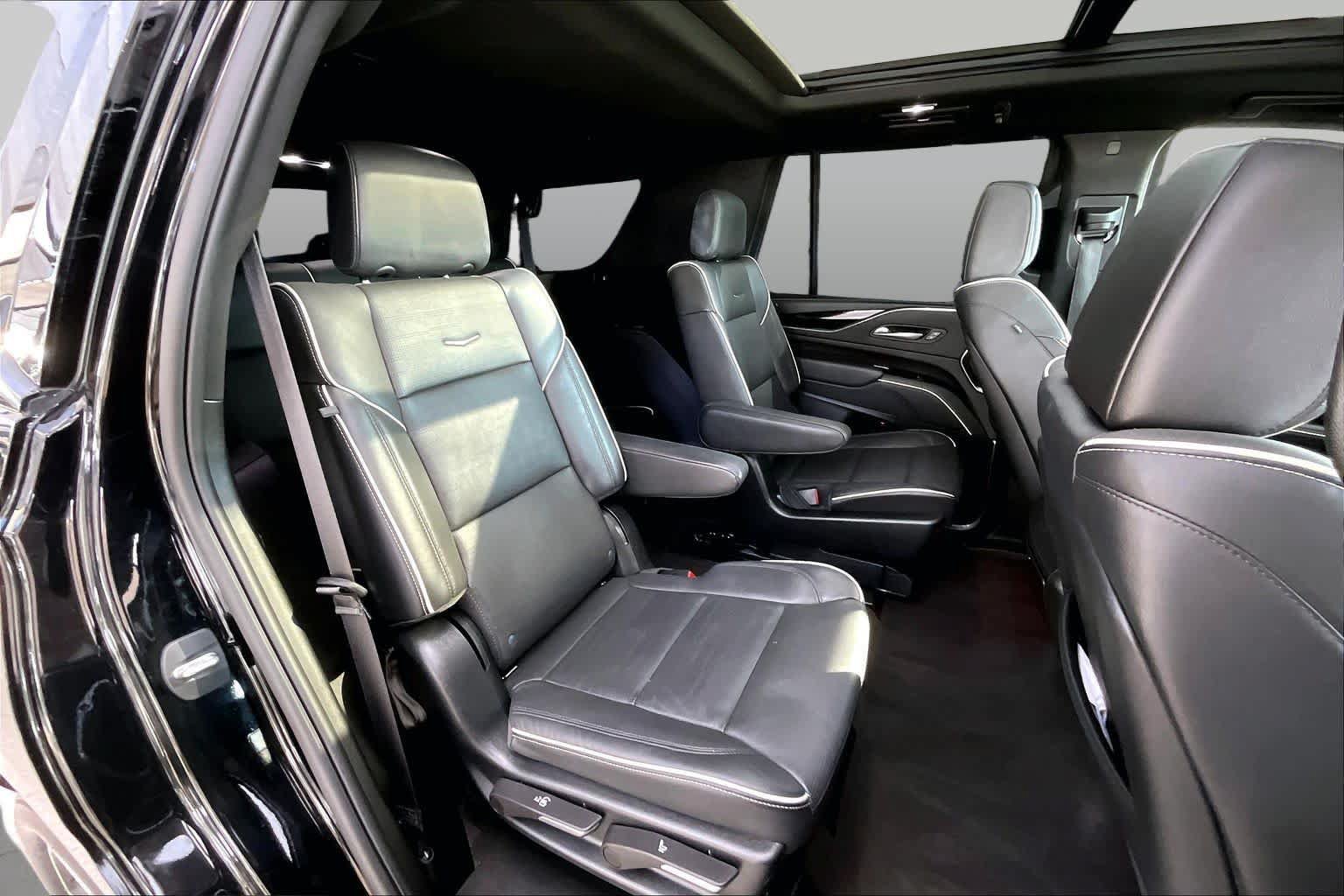 Used 2023 Cadillac Escalade Sport w/ Touring Package AWD/4WD image 19