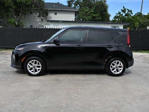 Used 2022 Kia Soul LX w/ Technology Package FWD image 7