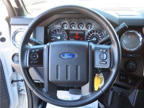 Used 2015 Ford F350 Lariat w/ Lariat Interior Package image 8