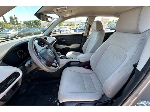 Used 2023 Honda HR-V LX image 10