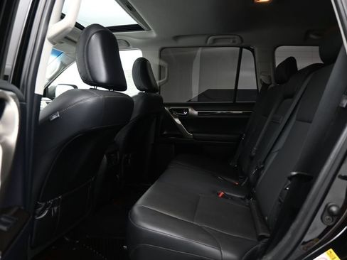 Used 2017 Lexus GX 460 w/ Navigation Package image 22