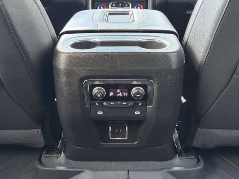 Used 2022 Chevrolet Tahoe RST w/ Luxury Package AWD/4WD image 40