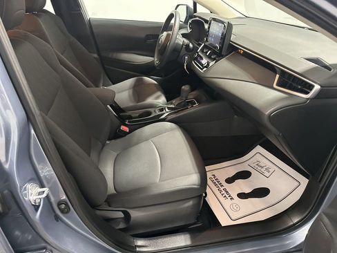 Used 2022 Toyota Corolla LE FWD image 22