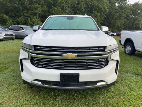 Used 2024 Chevrolet Tahoe Premier AWD/4WD image 2