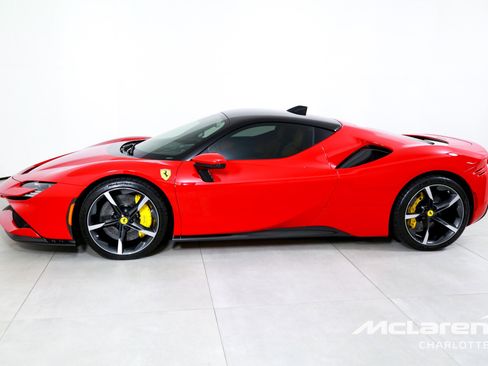 Used 2023 Ferrari SF90 Stradale image 5