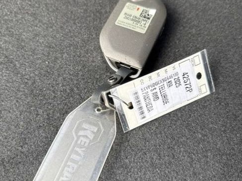 Certified 2025 Kia Telluride S image 29