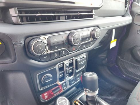 New 2026 Jeep Wrangler Unlimited Rubicon image 15