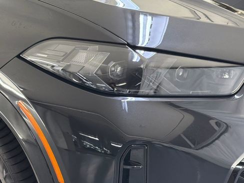 New 2026 BMW X6 xDrive40i w/ Climate Comfort Package image 10
