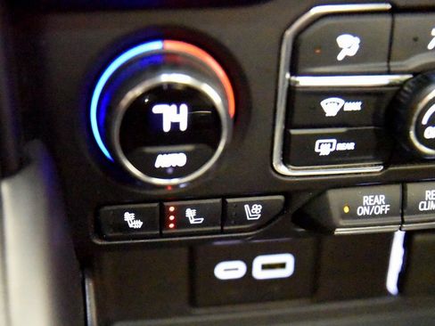 Used 2021 Chevrolet Tahoe High Country image 25