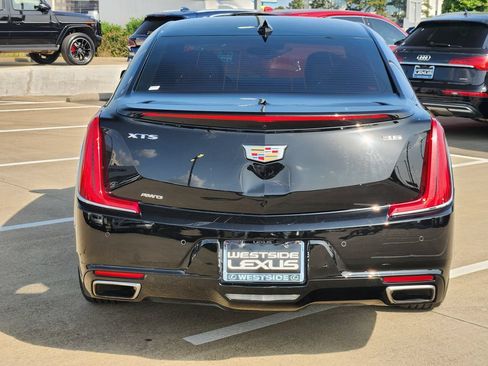 Used 2018 Cadillac XTS Luxury w/ Driver Awareness Package AWD/4WD image 6