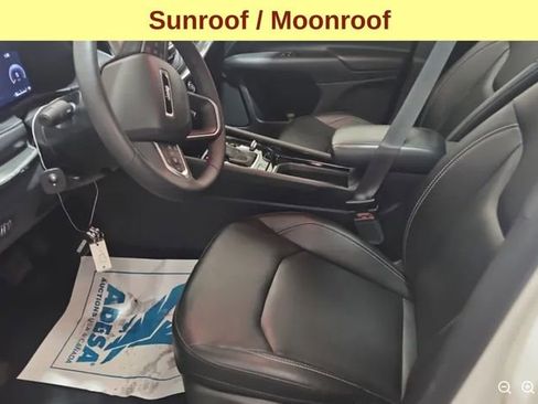 Used 2023 Jeep Compass High Altitude AWD/4WD image 5