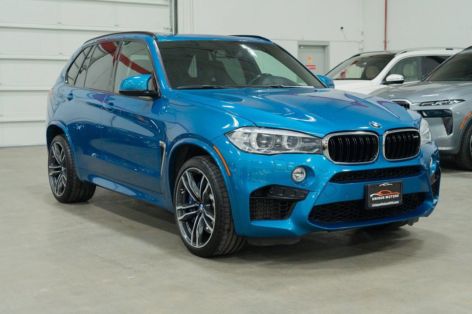 Used 2018 BMW X5 M AWD/4WD image 11