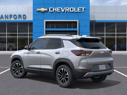 New 2026 Chevrolet TrailBlazer LT FWD image 3
