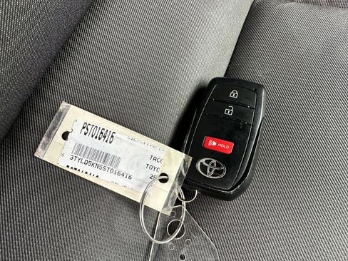 Used 2025 Toyota Tacoma SR image 28