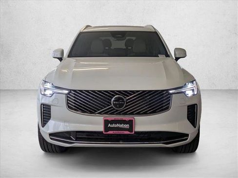 New 2026 Volvo XC90 B6 Plus w/ Protection Package image 6