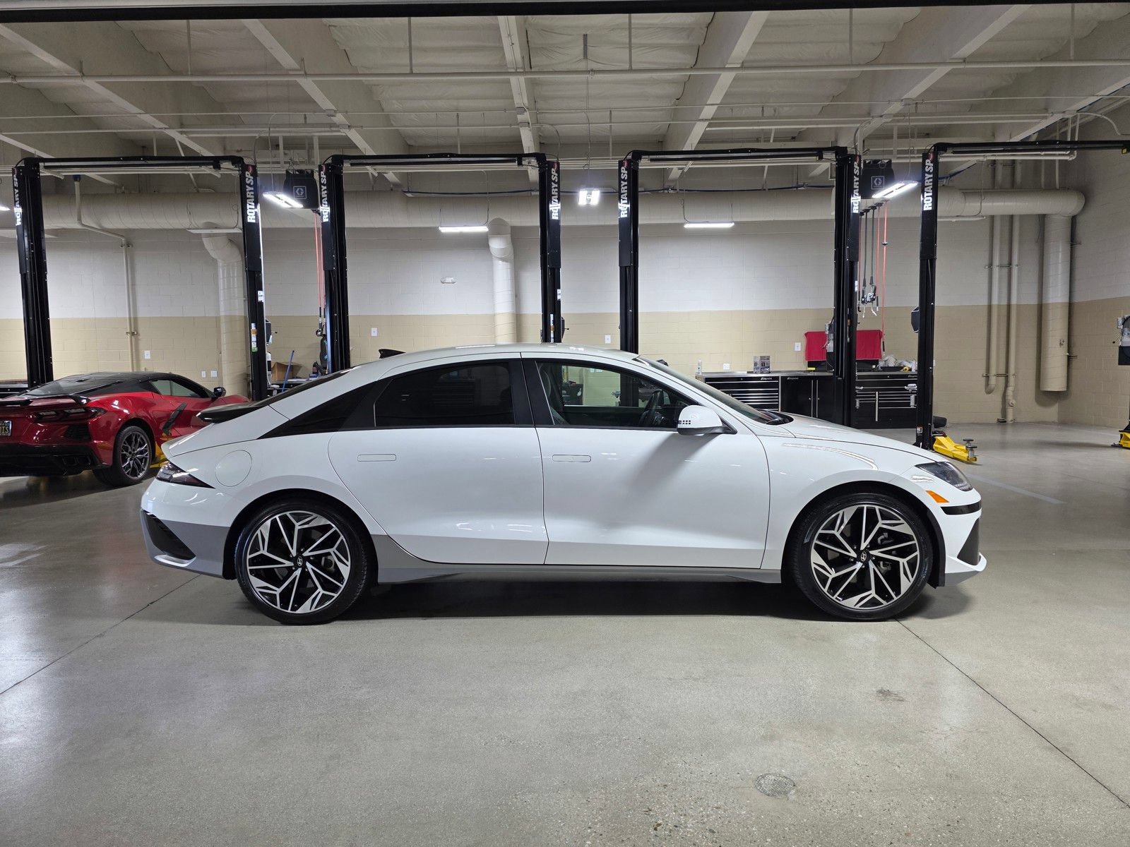Used 2023 Hyundai Ioniq 6 SEL RWD image 8