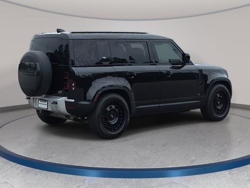Used 2020 Land Rover Defender 110 SE AWD/4WD image 5