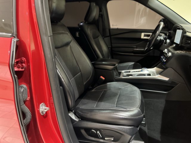 Used 2020 Ford Explorer Limited RWD image 26