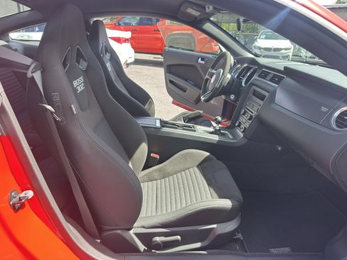 Used 2012 Ford Mustang Boss 302 w/ Boss 302 Accessory Pkg image 18