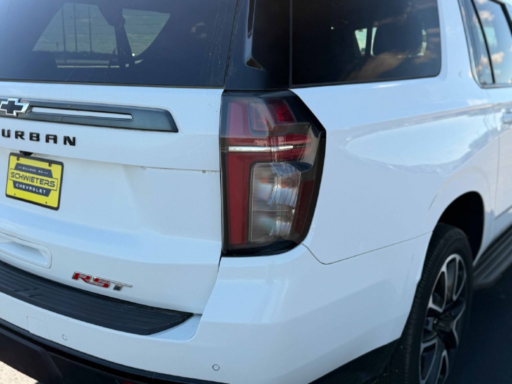 Used 2023 Chevrolet Suburban RST AWD/4WD image 10