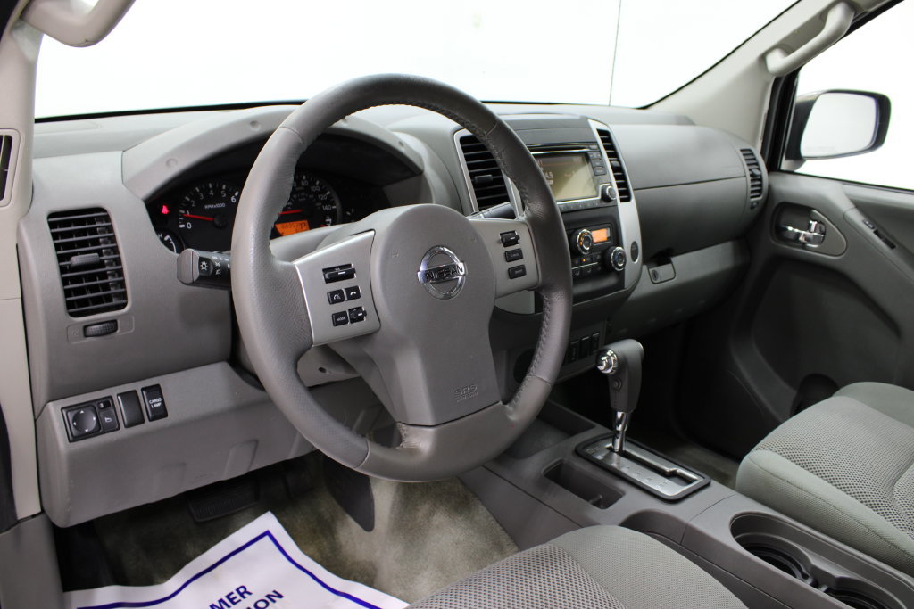 Used 2016 Nissan Frontier SV w/ SV Value Truck Package RWD image 14