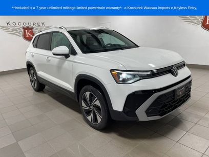 New 2025 Volkswagen Taos SE