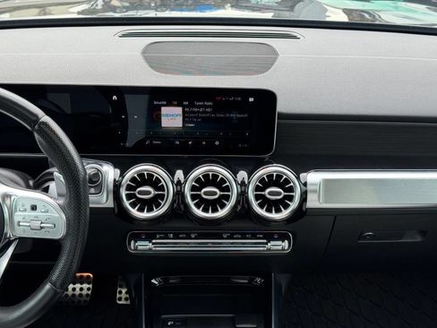 Used 2021 Mercedes-Benz GLB 35 AMG 4MATIC image 24