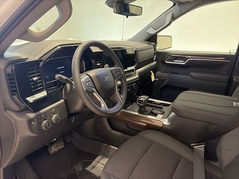 New 2026 Chevrolet Silverado 1500 RST w/ Redline Edition AWD/4WD image 8