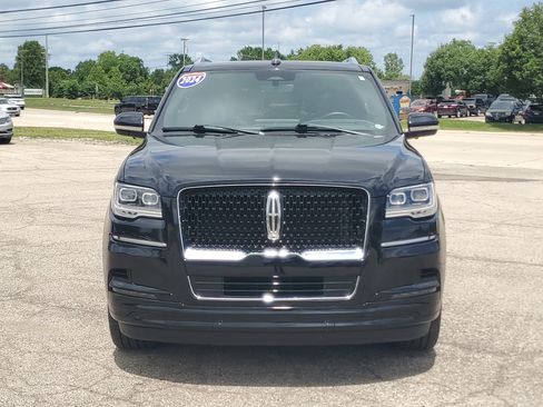 Certified 2024 Lincoln Navigator Reserve AWD/4WD image 2