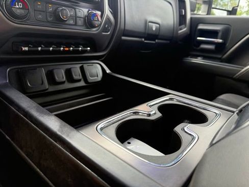 Used 2016 GMC Sierra 2500 SLT w/ All-Terrain HD Package AWD/4WD image 31