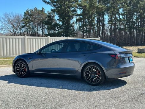 Used 2022 Tesla Model 3 Performance image 5