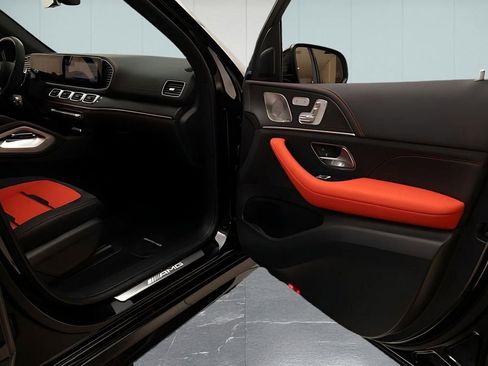 Used 2025 Mercedes-Benz GLE 63 AMG S image 25