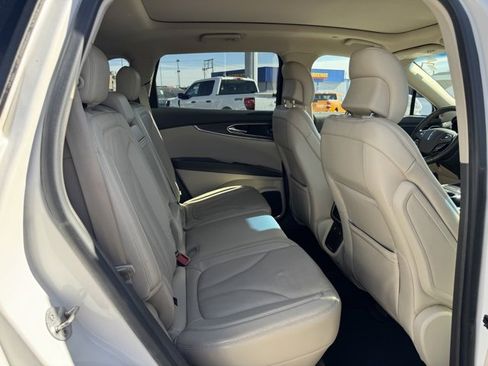 Used 2016 Lincoln MKX Reserve w/ Technology Package image 34