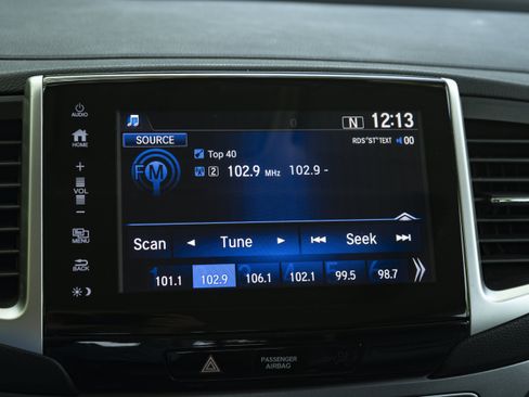 Used 2017 Honda Pilot EX-L image 29
