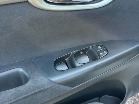 Used 2013 Nissan Sentra SR w/ Driver Pkg image 24