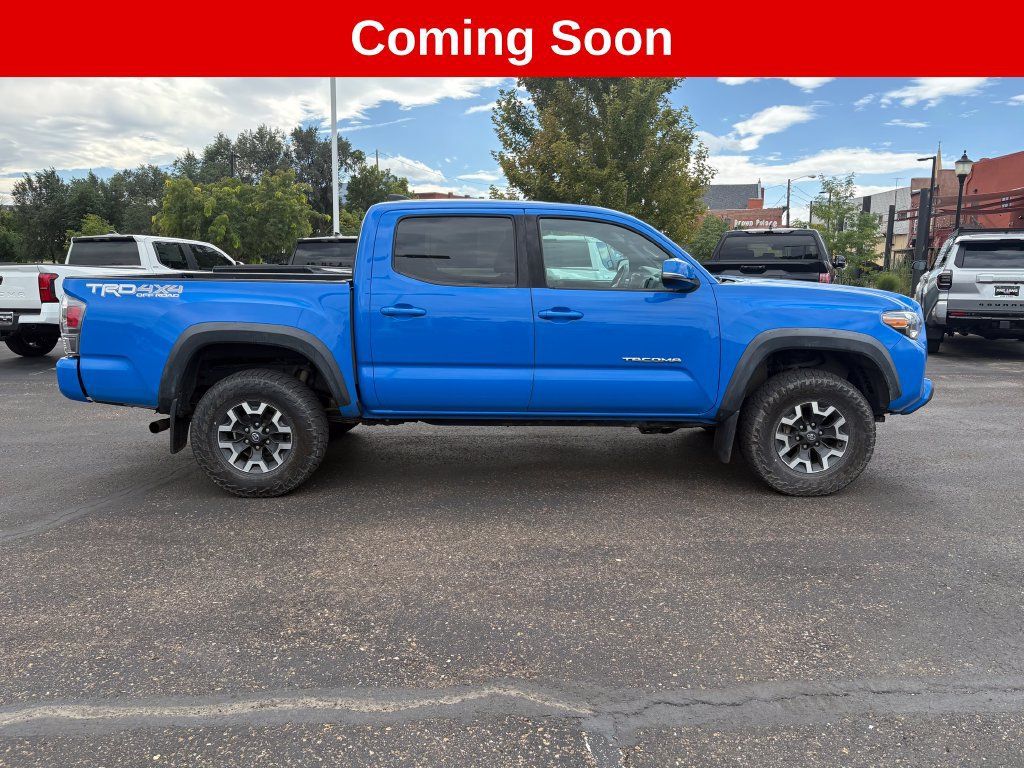 Used 2021 Toyota Tacoma TRD Off-Road w/ Technology Package AWD/4WD image 4