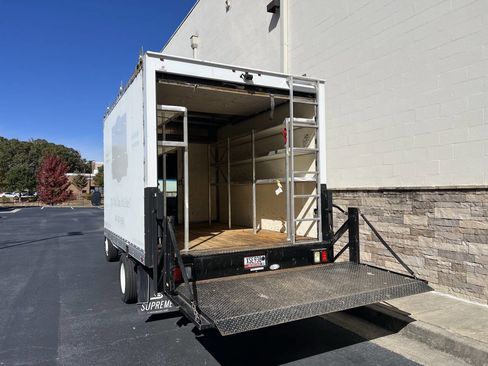 Used 2021 Ford E-350 and Econoline 350 Super Duty w/ Power Windows & Locks Group image 7