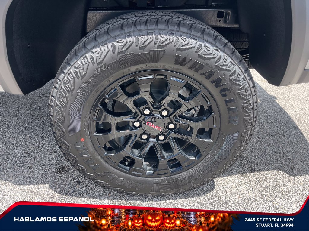 New 2026 GMC Canyon Elevation RWD image 9