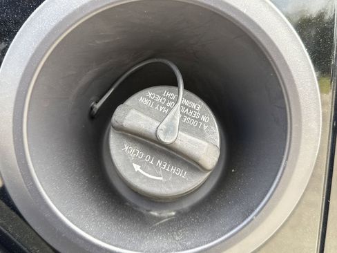 Used 2023 Jeep Wrangler Unlimited Sport image 39