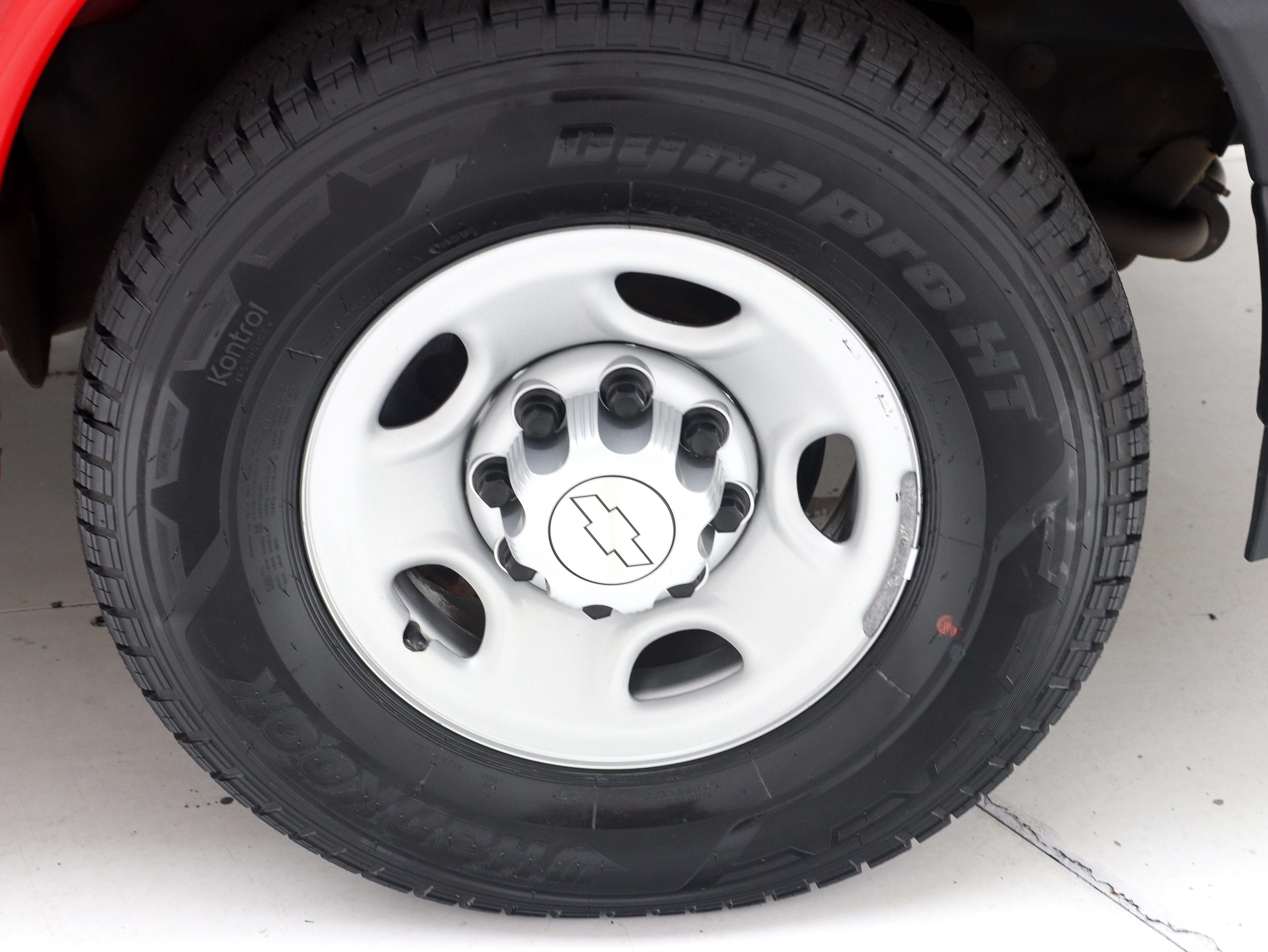 Used 2019 Chevrolet Express 3500 LS RWD image 32