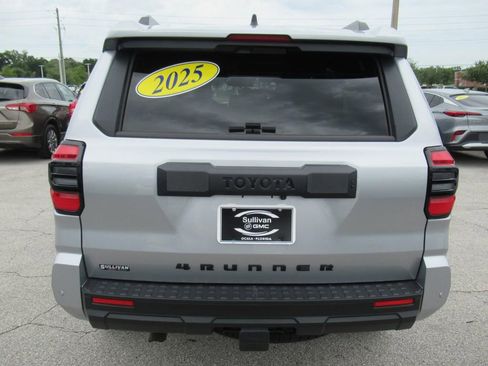Used 2025 Toyota 4Runner TRD Off-Road AWD/4WD image 6
